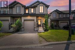 25 - 1023 DEVONSHIRE AVENUE  Woodstock, ON N4S 0E7