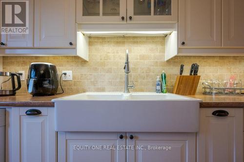 2557 Flannery Drive, Ottawa, ON - Indoor Photo Showing Kitchen