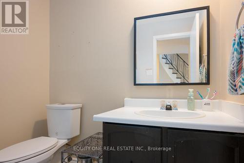 2557 Flannery Drive, Ottawa, ON - Indoor Photo Showing Bathroom
