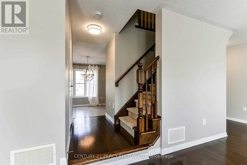 204 Magurn Gate, Milton, ON - Indoor Photo Showing Other Room