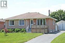 7 KINGSMERE CRESCENT  Brampton, ON L6X 1Z3