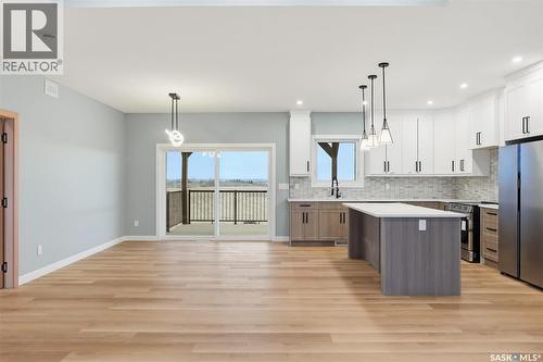12 Cardinal Drive, Dundurn Rm No. 314, SK - Indoor Photo Showing Kitchen With Upgraded Kitchen