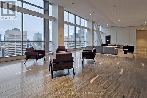 2102 - 488 University Avenue, Toronto, ON - Indoor Photo Showing Other Room