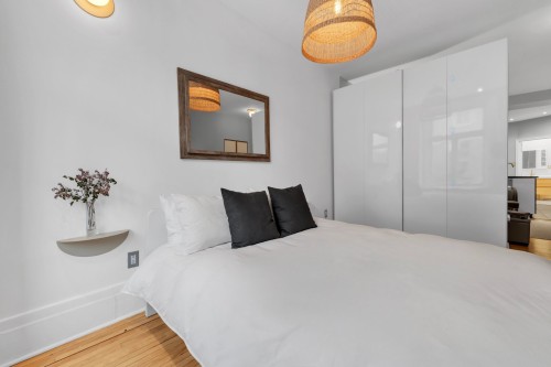 Chambre à coucher - 415 Rue Boucher, Montréal (Le Plateau-Mont-Royal), QC - Indoor Photo Showing Bedroom