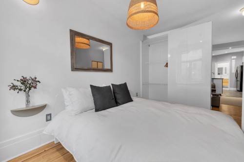 Chambre à coucher - 415 Rue Boucher, Montréal (Le Plateau-Mont-Royal), QC - Indoor Photo Showing Bedroom