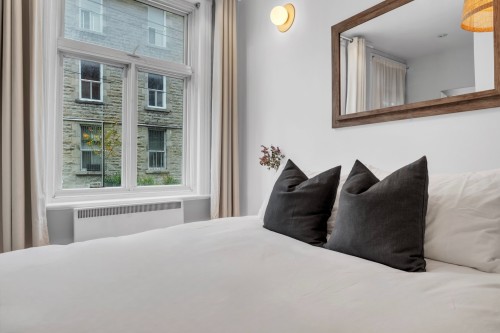 Chambre à coucher - 415 Rue Boucher, Montréal (Le Plateau-Mont-Royal), QC - Indoor Photo Showing Bedroom