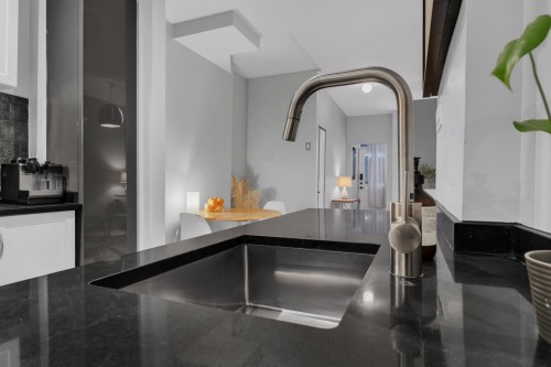 Cuisine - 415 Rue Boucher, Montréal (Le Plateau-Mont-Royal), QC - Indoor