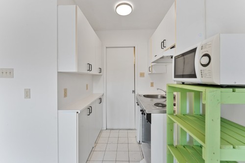 Cuisine - 5-4753 Rue Pontiac, Montréal (Le Plateau-Mont-Royal), QC - Indoor Photo Showing Kitchen