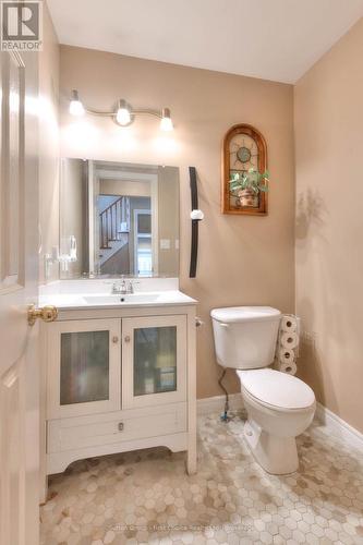 182 Romeo Street S, Stratford, ON - Indoor Photo Showing Bathroom