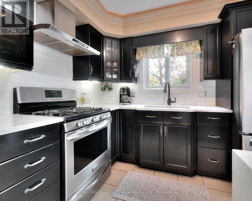 182 Romeo Street S, Stratford, ON - Indoor Photo Showing Kitchen With Upgraded Kitchen