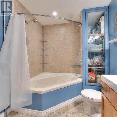 182 Romeo Street S, Stratford, ON - Indoor Photo Showing Bathroom