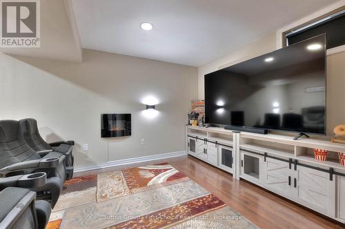 182 Romeo Street S, Stratford, ON - Indoor Photo Showing Living Room