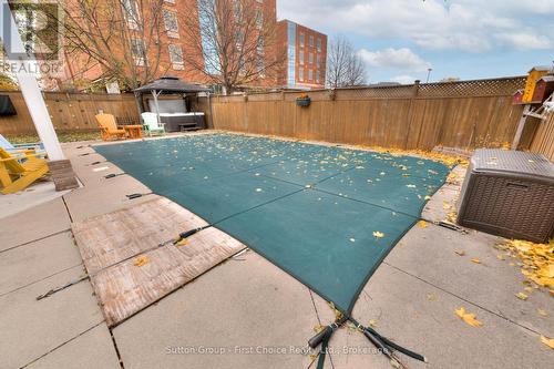 182 Romeo Street S, Stratford, ON - Outdoor With In Ground Pool