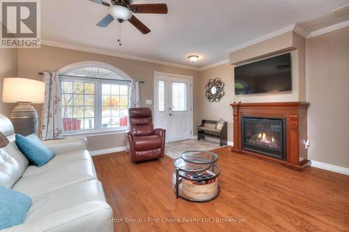 182 Romeo Street S, Stratford, ON - Indoor Photo Showing Living Room With Fireplace