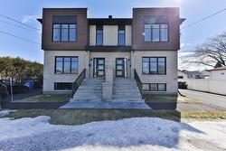 3321 Rue de l'Université  Longueuil (Saint-Hubert), QC J3Y 5R3