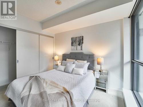 510 - 8 Charlotte Street, Toronto, ON - Indoor Photo Showing Bedroom