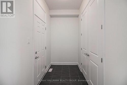 526 Reflection Street, Ottawa, ON - Indoor Photo Showing Other Room