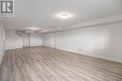 526 Reflection Street, Ottawa, ON - Indoor Photo Showing Other Room
