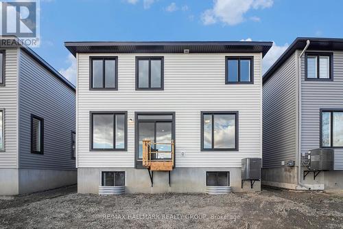 526 Reflection Street, Ottawa, ON - Outdoor