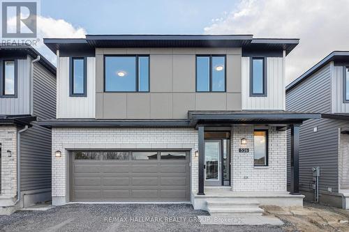 526 Reflection Street, Ottawa, ON - Outdoor