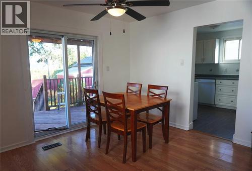 460 Nelson Street, Sarnia, ON - Indoor Photo Showing Dining Room