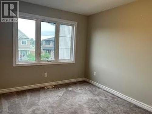 168 Bandelier Way E, Ottawa, ON - Indoor Photo Showing Other Room