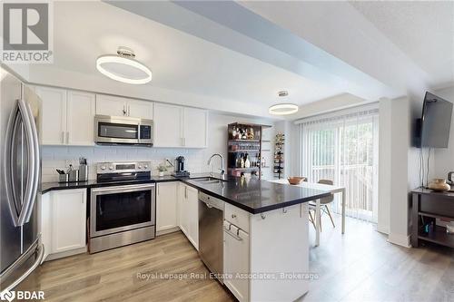 913 Fetchison Drive, Oshawa, ON - Indoor Photo Showing Kitchen With Stainless Steel Kitchen