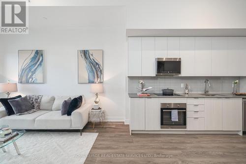 414 - 2489 Taunton Road, Oakville, ON - Indoor