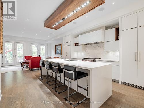 62 St Germain Avenue, Toronto, ON - Indoor Photo Showing Kitchen With Upgraded Kitchen