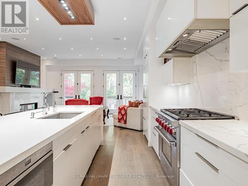 62 St Germain Avenue, Toronto, ON - Indoor Photo Showing Kitchen