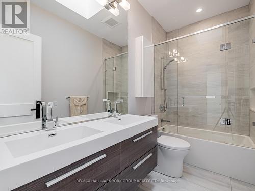 62 St Germain Avenue, Toronto, ON - Indoor Photo Showing Bathroom