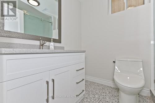 1236 Ogden Avenue, Mississauga, ON - Indoor Photo Showing Bathroom