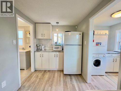 709 Municipal Avenue, Penticton, BC - Indoor
