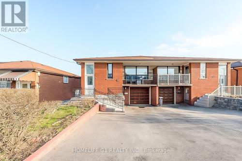 9 SONGWOOD DRIVE  Toronto, ON M9M 1X4