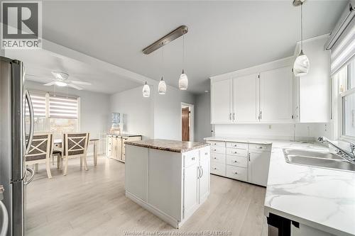 615 Road 11, Kingsville, ON - Indoor Photo Showing Kitchen With Double Sink