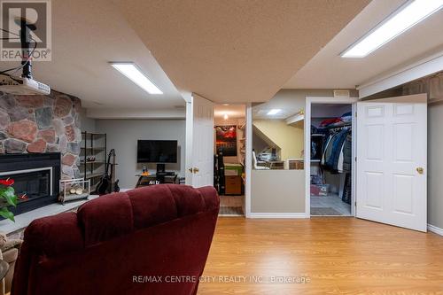 168 Clara Crescent, London South (South X), ON - Indoor With Fireplace