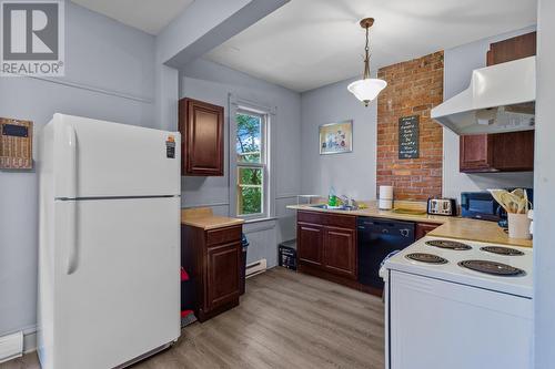 5 Gower Street, St. John'S, NL - Indoor Photo Showing Kitchen