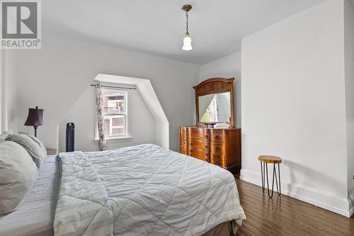 5 Gower Street, St. John'S, NL - Indoor Photo Showing Bedroom