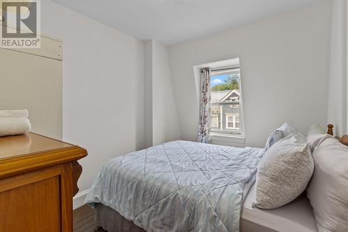 5 Gower Street, St. John'S, NL - Indoor Photo Showing Bedroom