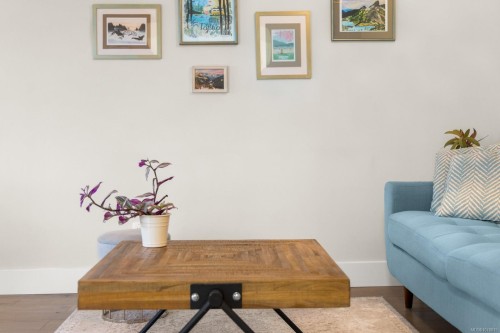 303-7070 West Saanich Rd, Central Saanich, BC - Indoor