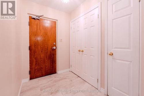 112 - 2 Heritage Way, Kawartha Lakes (Lindsay), ON - Indoor Photo Showing Other Room