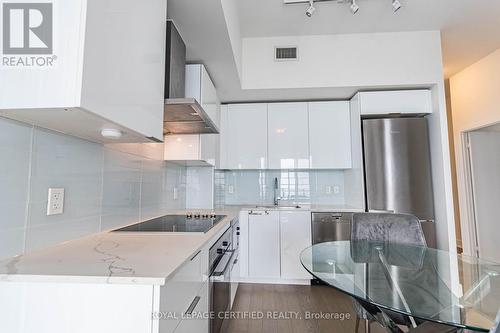 4701 - 20 Shore Breeze Drive, Toronto, ON - Indoor Photo Showing Kitchen With Upgraded Kitchen