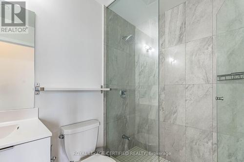 4701 - 20 Shore Breeze Drive, Toronto, ON - Indoor Photo Showing Bathroom