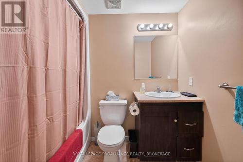23 Charles Street, Kingston (East Of Sir John A. Blvd), ON - Indoor Photo Showing Bathroom