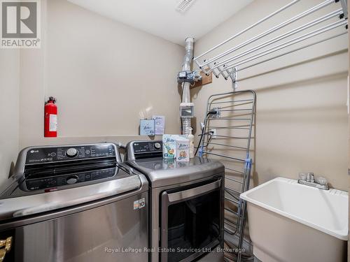 81 Brant Street, Oakville (Co Central), ON - Indoor Photo Showing Laundry Room