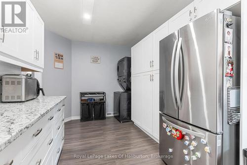3875 Loop Road, Dysart Et Al (Harcourt), ON - Indoor Photo Showing Kitchen