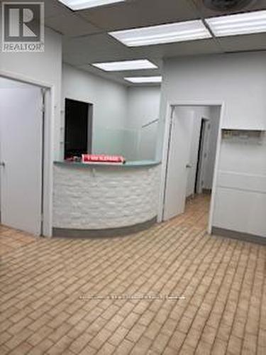 2820 Victoria Park Avenue, Toronto, ON 