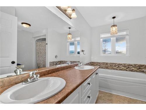 162 Twin Oaks Dr, Moncton, NB 