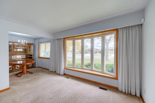 930 Upper Ottawa Street, Hamilton, ON - Indoor Photo Showing Other Room