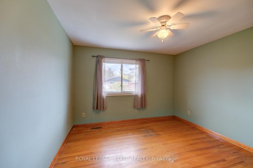 930 Upper Ottawa Street, Hamilton, ON - Indoor Photo Showing Other Room